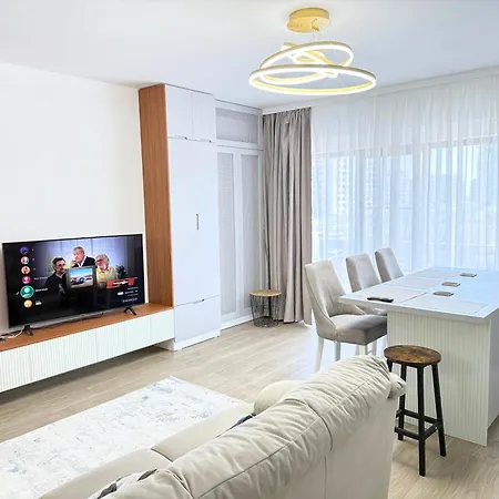 Velvet Blush - Mamaia Nord Apartman *