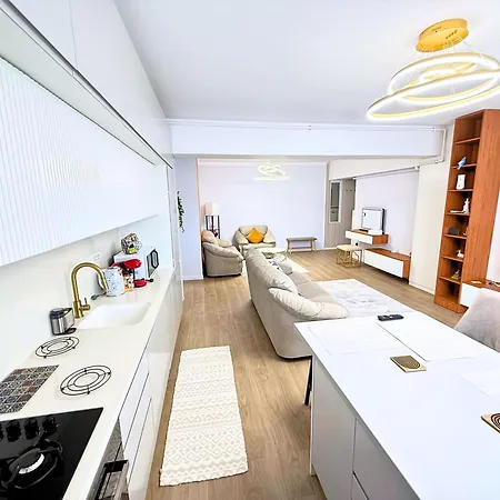 Velvet Blush - Mamaia Nord Apartman
