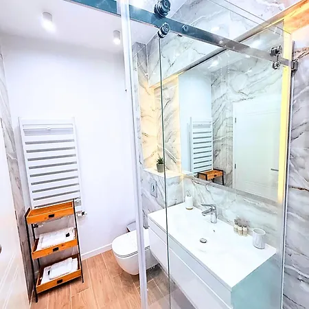 Velvet Blush - Mamaia Nord Apartman *
