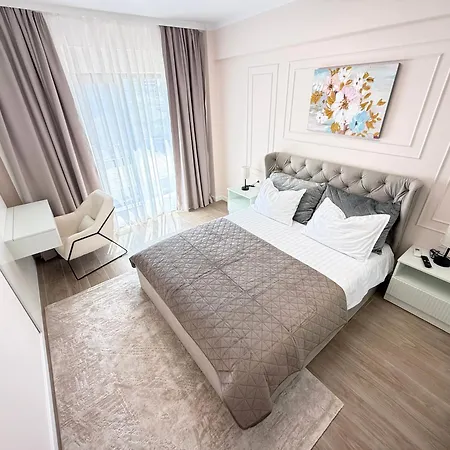 Velvet Blush - Mamaia Nord *