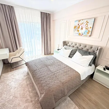 Velvet Blush - Mamaia Nord Apartman